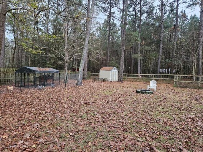 Building Photo - Beautiful 3 Bedroom Home In Jacksonville!