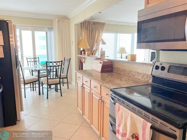 Building Photo - 3400 Galt Ocean Dr