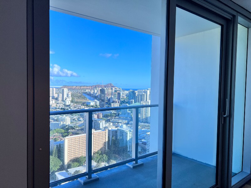 Building Photo - 1515 Liona St