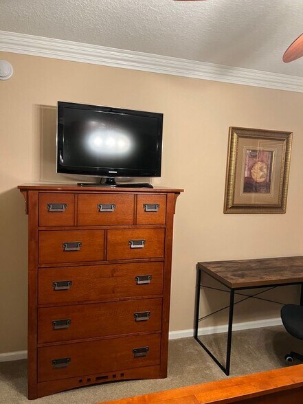 Building Photo - 4077 Meander Pl