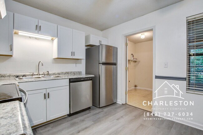 Building Photo - 6280 Lucille Dr