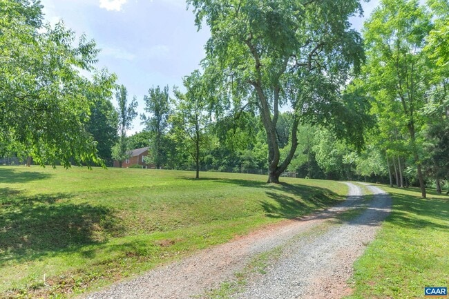 Building Photo - 2915 N Garden Ln