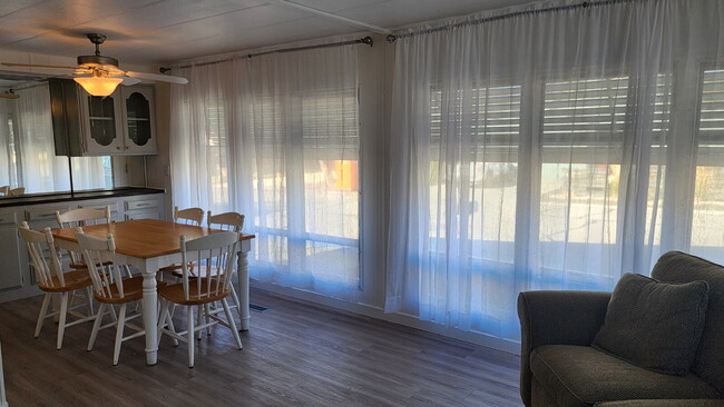 Building Photo - "Charming 2-Bedroom Mobile Home with Sceni...