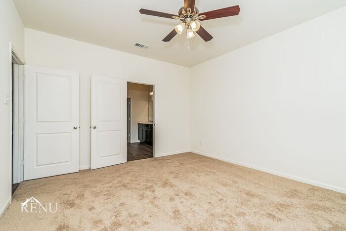 Building Photo - 503 London Dr