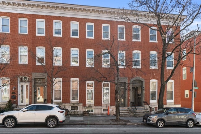Building Photo - 2027 E Baltimore St