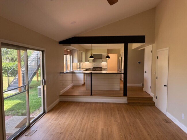 Building Photo - Stunning Cheyenne Mountain 4 Bedroom Home
