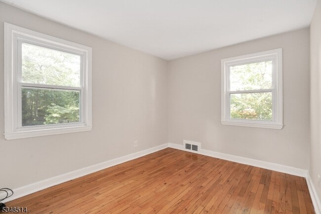 Building Photo - 51 Evergreen Rd
