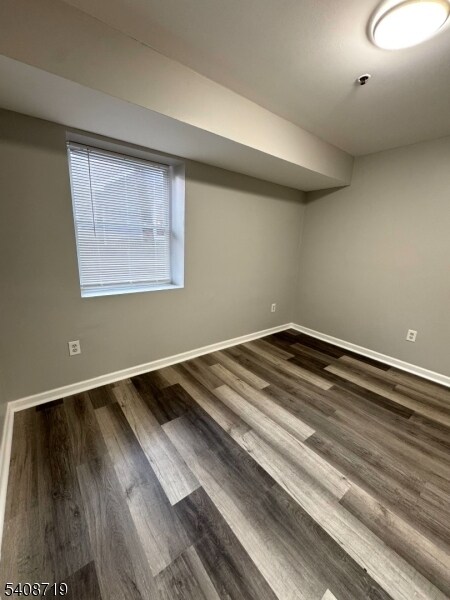 Building Photo - 40 Hinsdale Pl