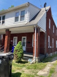 Building Photo - 800 S 27th St