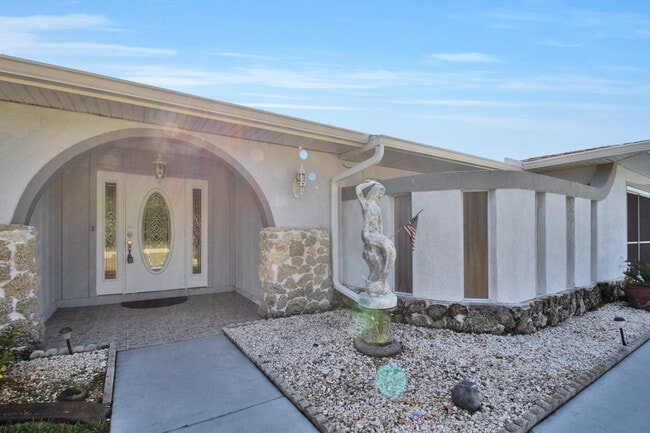 Building Photo - 4274 Gillot Blvd