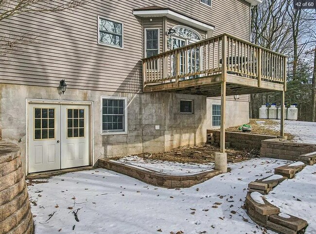 Building Photo - 3290 Birch Hill Dr