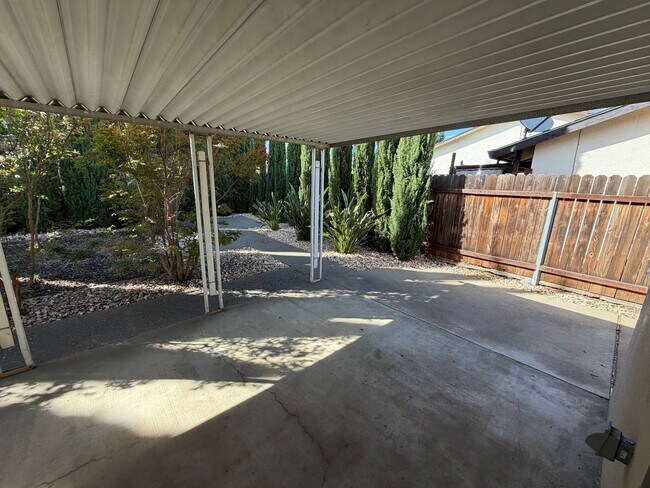 Building Photo - 3212 Korovo Ct