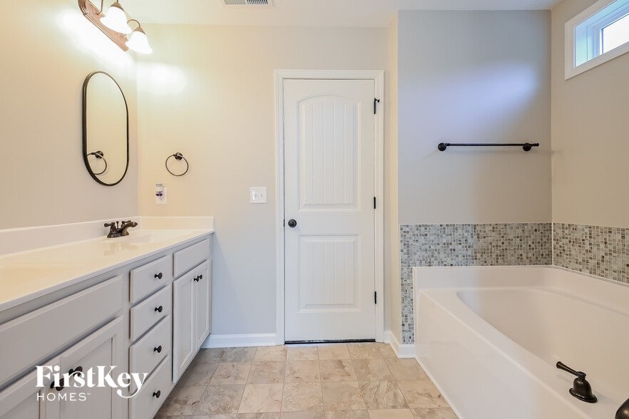 Building Photo - 78 W Lumber Ct