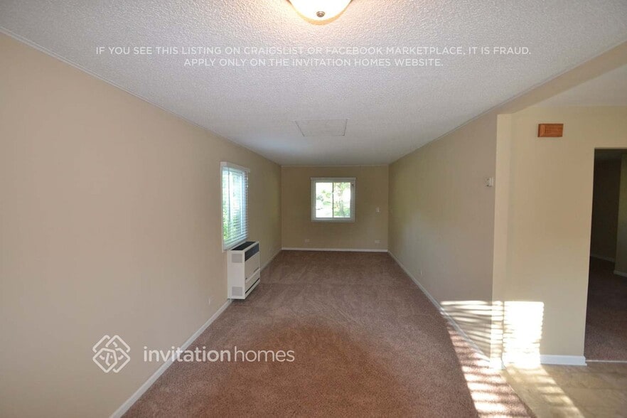 Building Photo - 1875 N Newport Rd