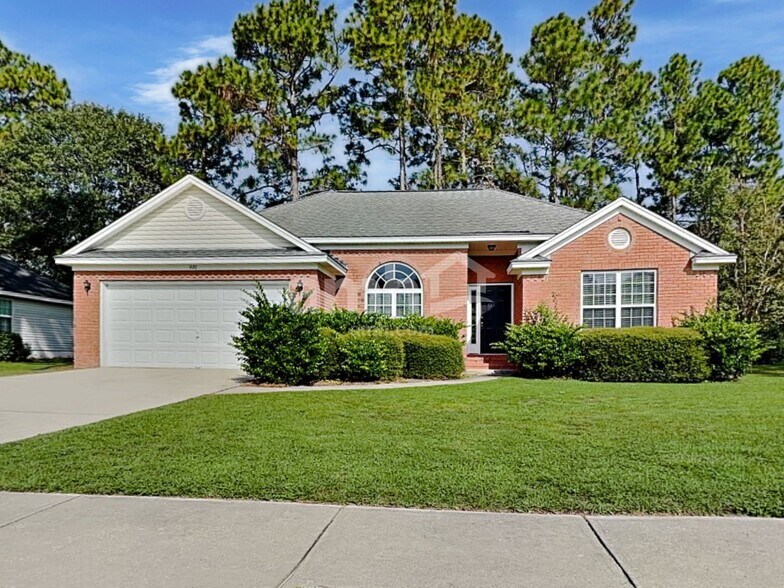 Primary Photo - 420 Roberts Way