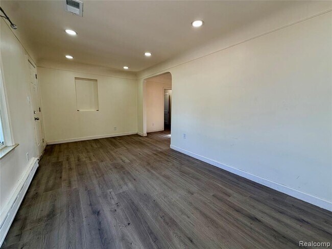 Building Photo - 8044 Fremont St