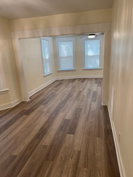 Building Photo - 337 Ellsworth Ave