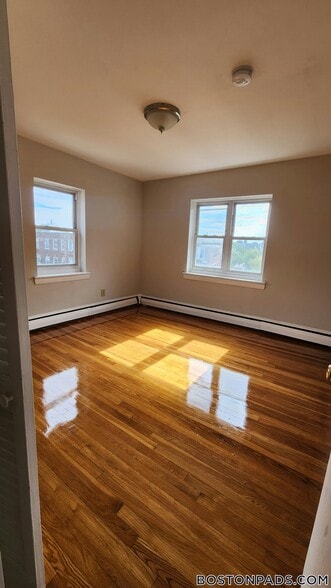 Building Photo - 65 Chiswick Rd