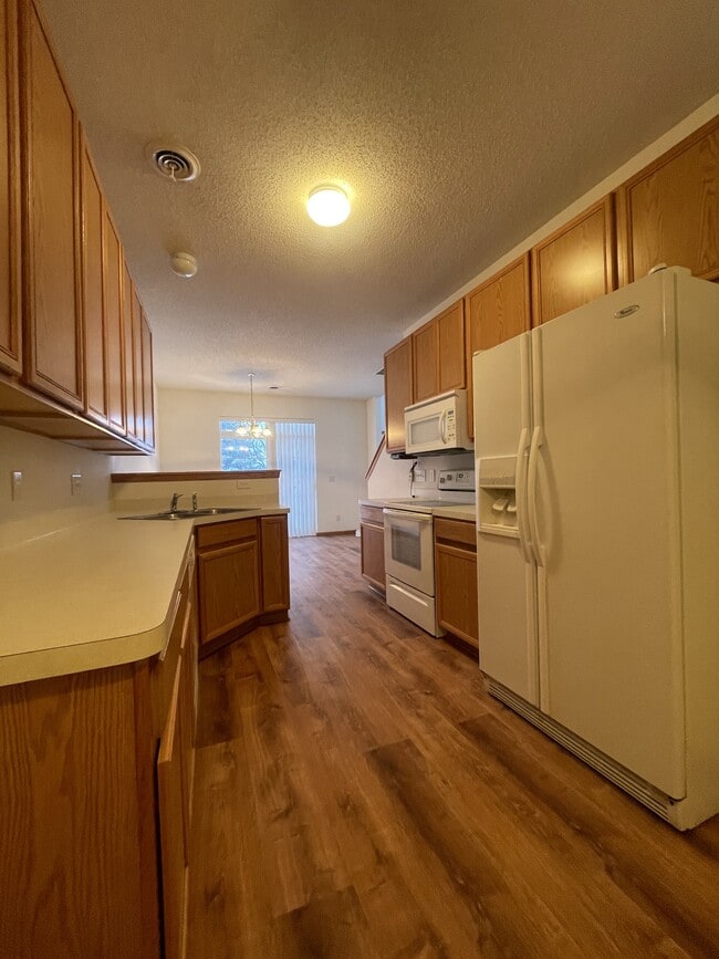 Building Photo - 17041 Embers Ave