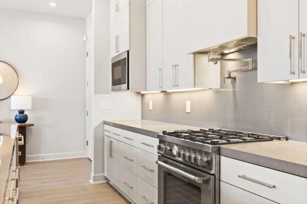 Building Photo - 1900 S Ervay St