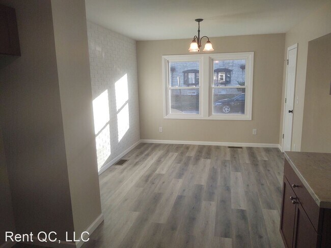 Building Photo - 2 br, 1 bath House - 637 23rd Ave