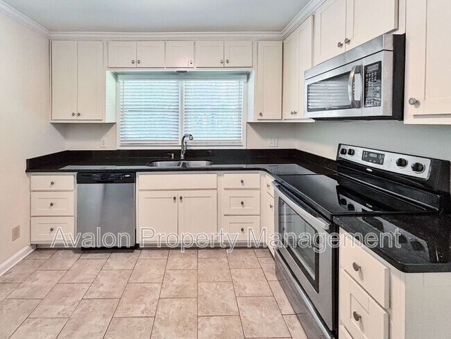 Building Photo - 6058 Harleston Rd NE