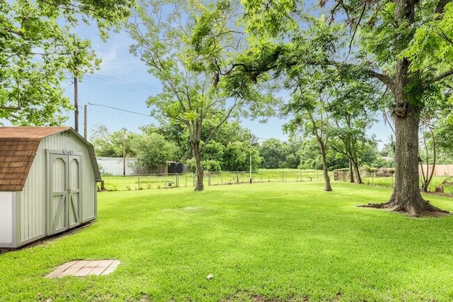 Building Photo - 1211 Kirsten St