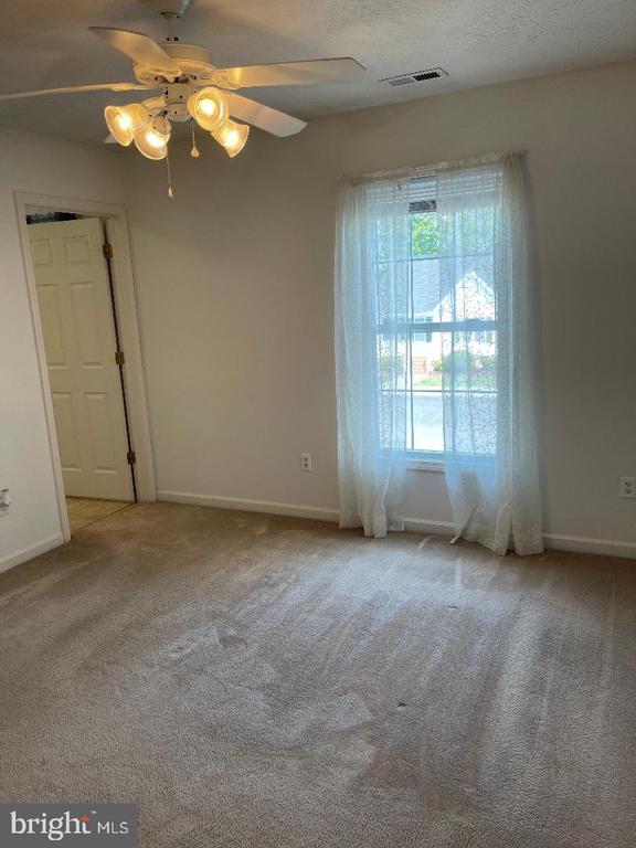 Building Photo - 1115 Settlers Landing Dr