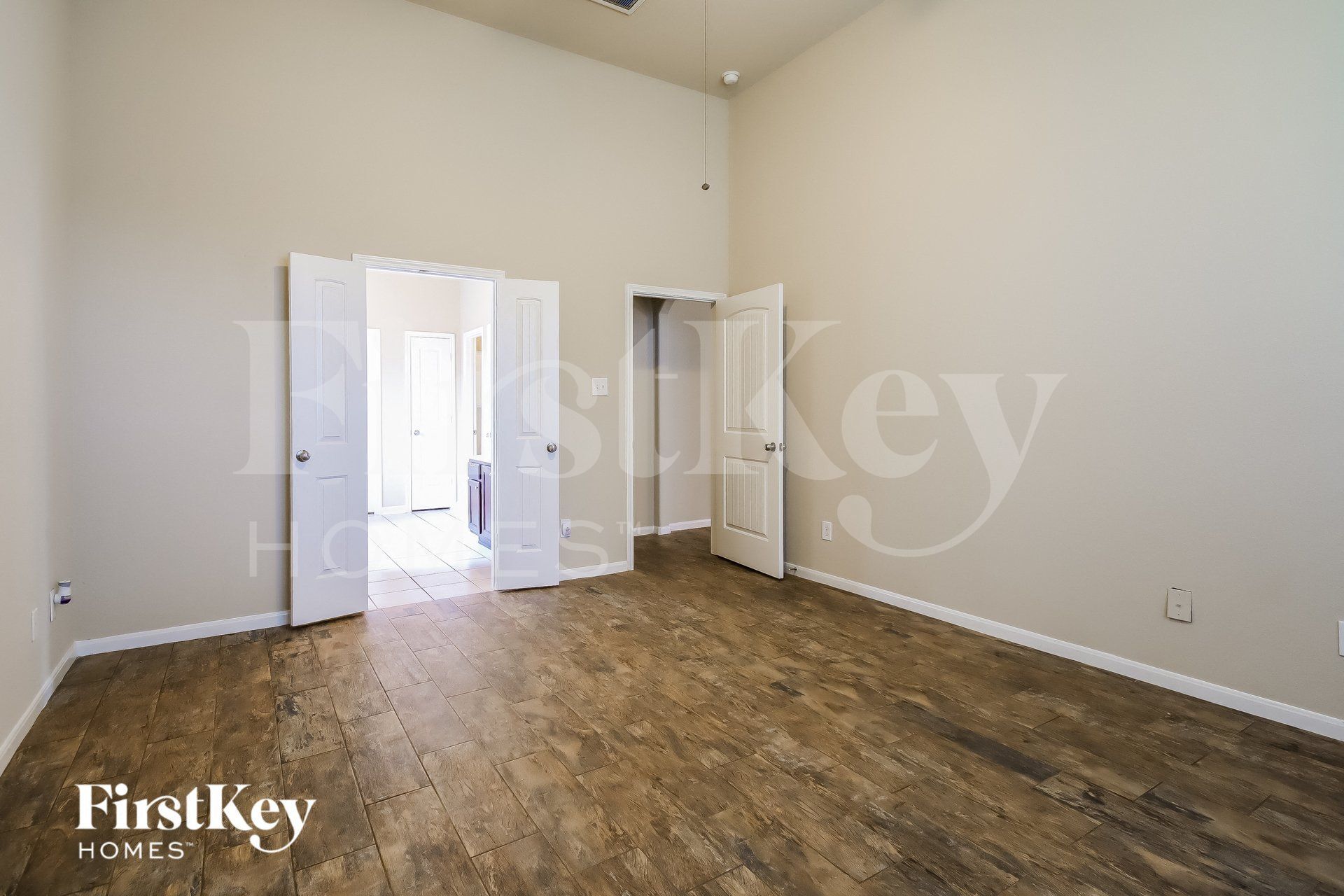 Building Photo - 15726 W Chamfer Way