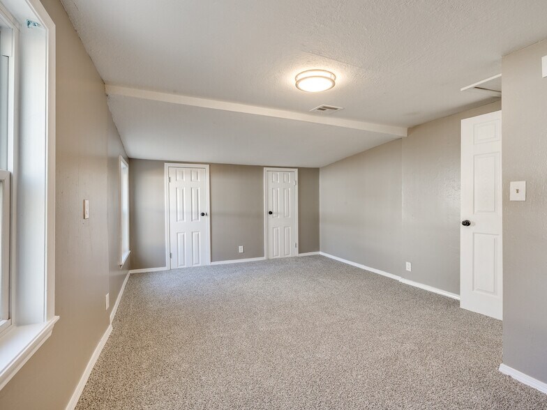 Primary Bedroom - 453 S 50th West Ave