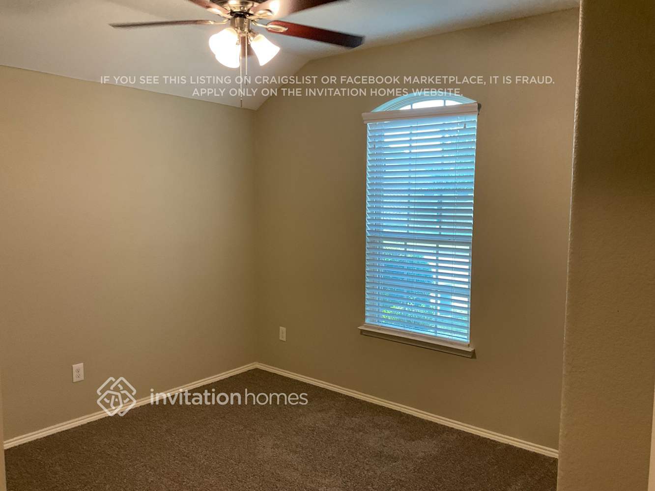 Building Photo - 517 Saguaro Dr