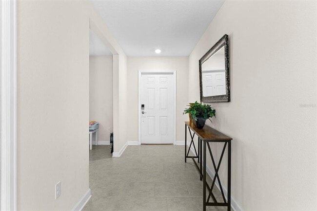 Building Photo - 740 Simone Ct