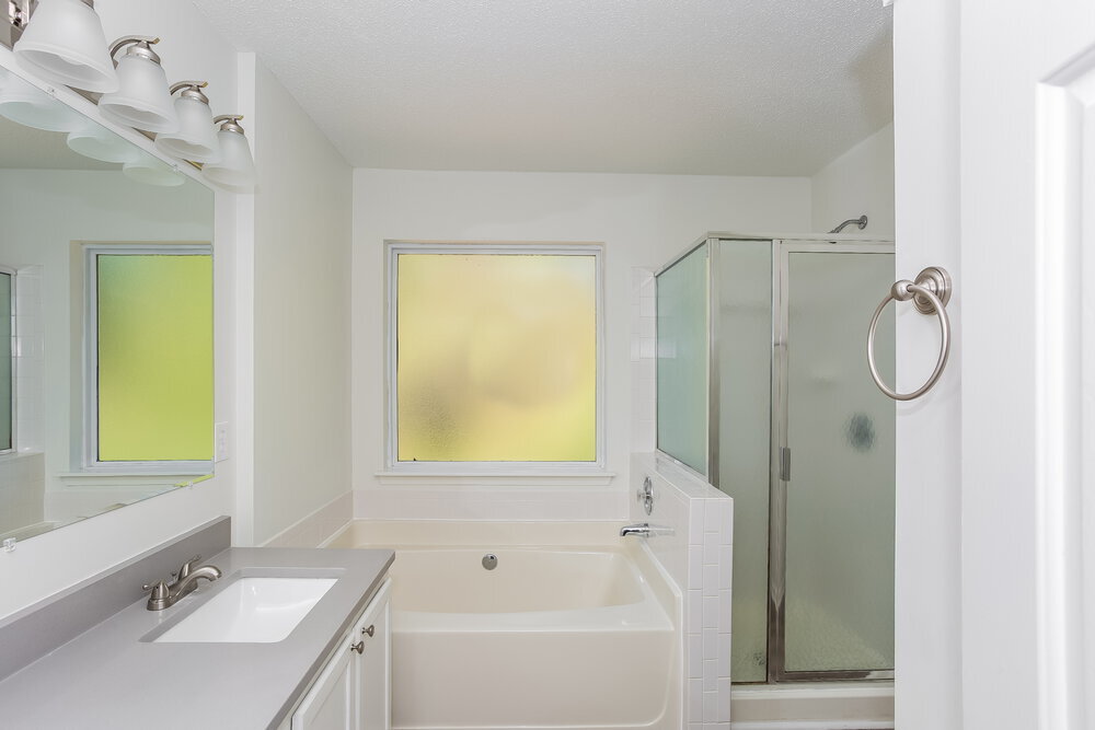 Building Photo - 5511 Chasewind Dr