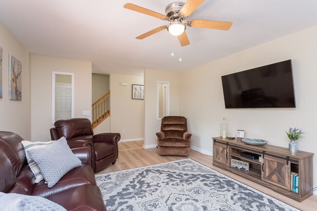 Building Photo - Spacious 4-Bedroom Home in Massanutten Resort
