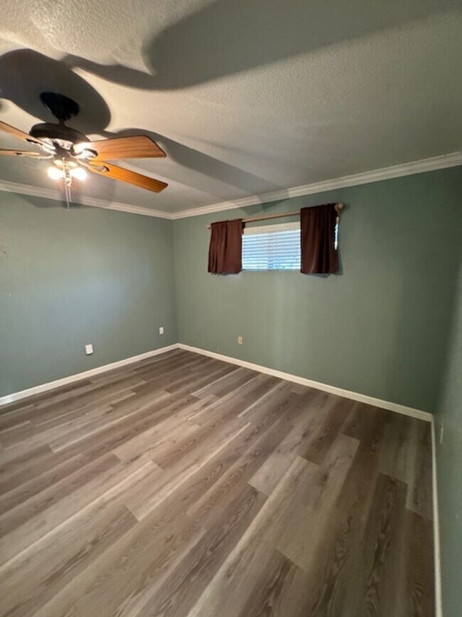 Building Photo - Beautiful Home in the Heart of Hemet