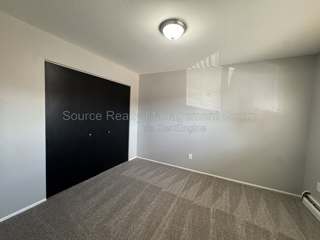 Building Photo - 4059 Longtin Ave