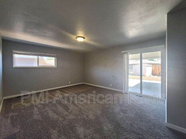 Building Photo - 7034 Cromwell Way