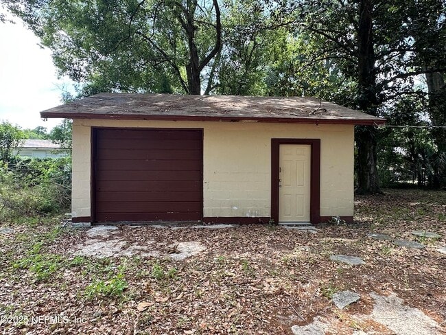 Building Photo - 1012 Brandywine St