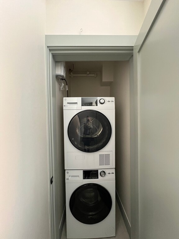 Building Photo - 160 Seabury St