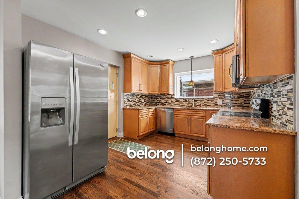 Building Photo - 1718 W 106th Pl
