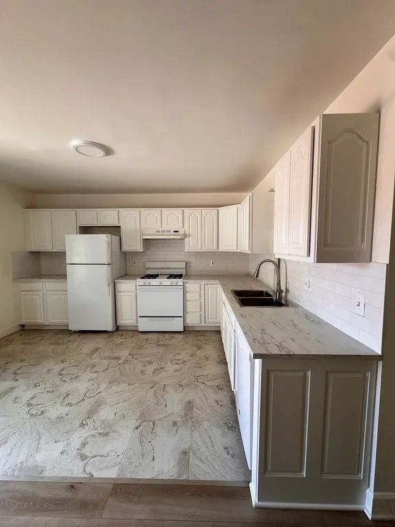 Building Photo - 1471 Bird Ave