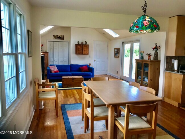 Building Photo - 145 Kemp Ave