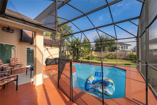 Building Photo - 702 Via Bianca Dr