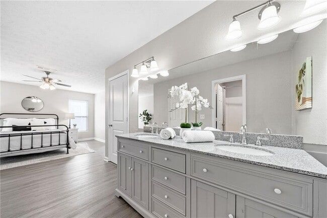 Building Photo - 705 Beaufort Cir