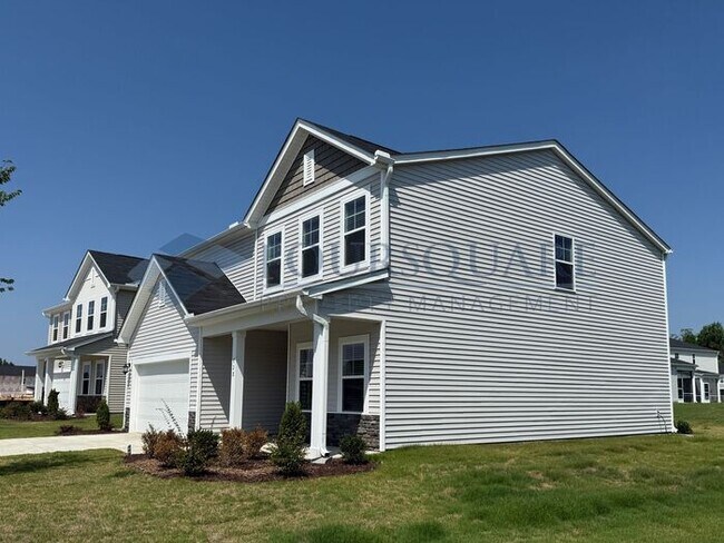 Building Photo - Spacious 4-Bed Home with Flex Room, Loft, Screened Porch & 2-Car Garage – Convenient to Angier an...