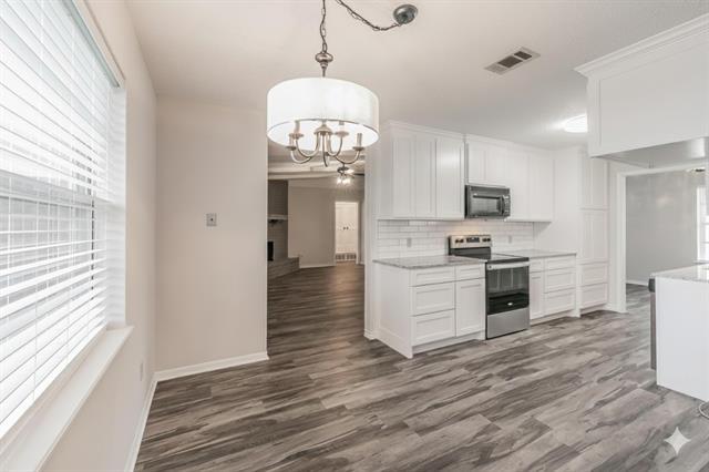 Building Photo - 6248 Trail Lake Dr