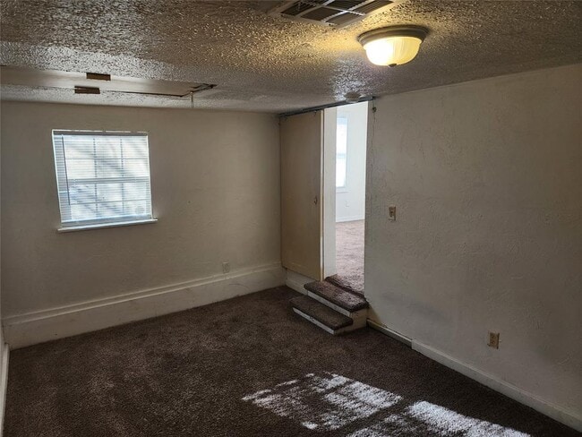 Building Photo - 616 NW 36th St