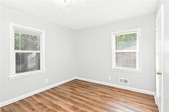Building Photo - 1598 San Gabriel Ave