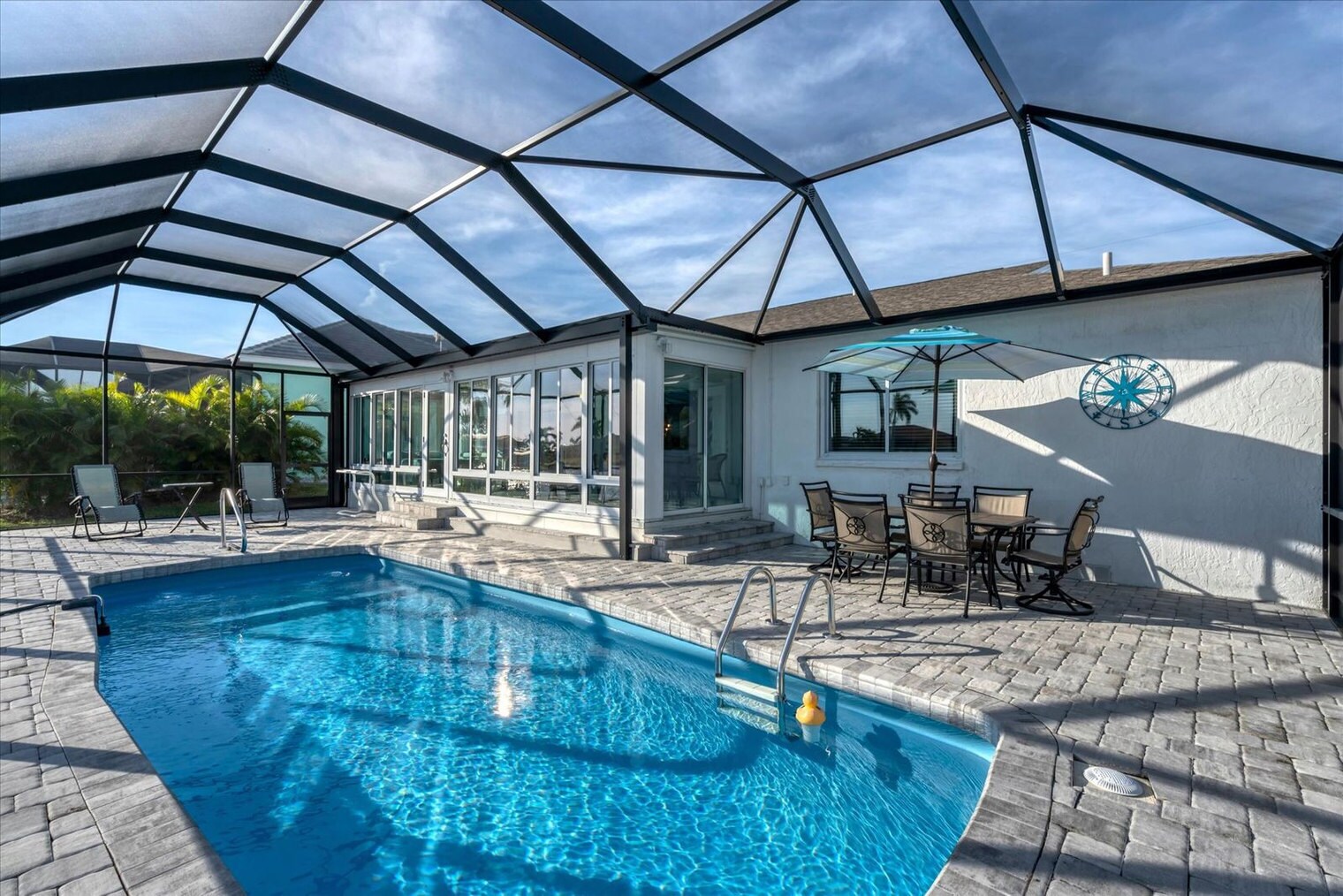 Building Photo - 15826 Aqua Cir