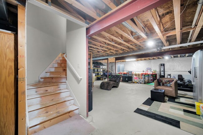 Building Photo - 1031 Ravendale Ct